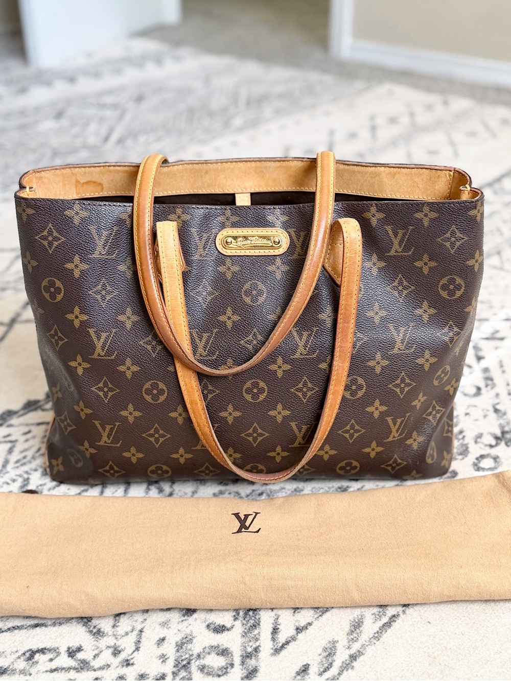 Louis Vuitton Wilshire MM Monogram Shopper Tote Shoulder Bag